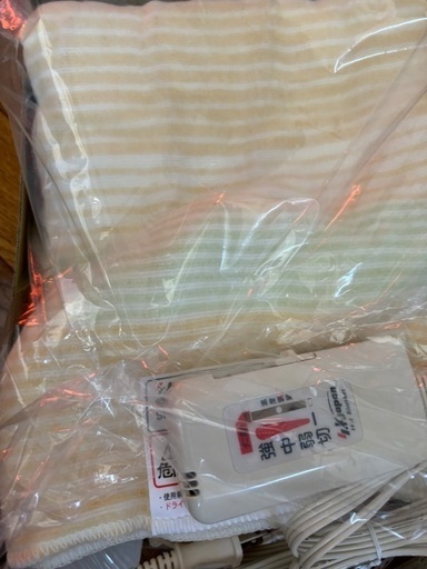 新品電気敷き毛布