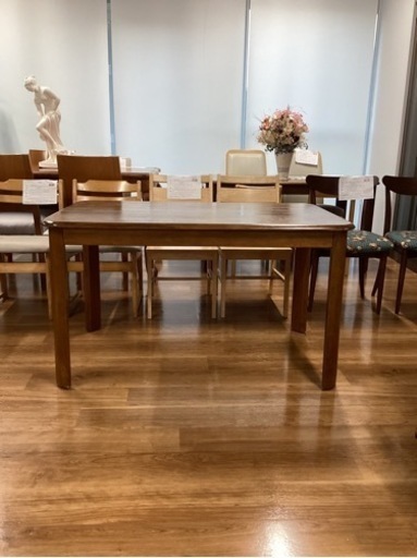ダイニングテーブル【町田市再生家具】　242062