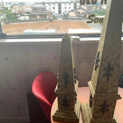 中古輸入品　オベリスク　素材不明　ペアの画像