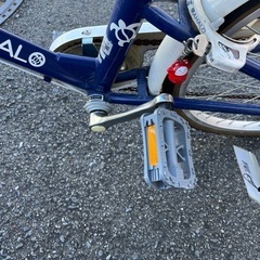 女児　自転車　22インチ　6段変速　　の画像