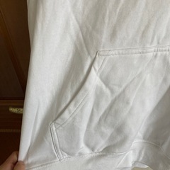 フード付きパーカーの画像
