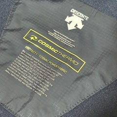 【良品】 デサント　ウインドブレーカー　裏起毛の画像