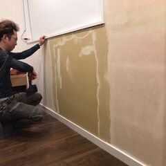 お客様に心より喜んでもらえるお仕事を。経験により出来高保証・報酬相談　あらゆる建築作業が出来る方募集！　多能工スキルを活かして力を貸してください！の画像