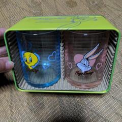 ガラスコップの画像