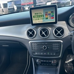 ベンツ　CLA180  平成28年式　走行9万キロ　車検7年5月　ナビ　テレビ　Bluetooth  スマートキー　プッシュスタート　オートトランクの画像