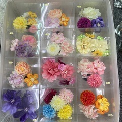 新品未使用　お好きな髪飾り1点500円でお譲りいたします
