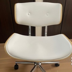 ※引渡し予定※【美品】オフィスチェアの画像