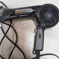 不動品　ヘアドライヤー差し上げます