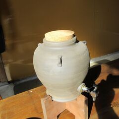 焼酎の容器　陶器の画像
