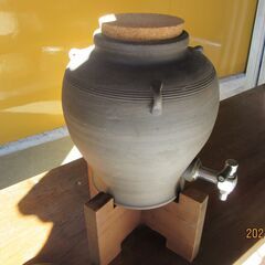 焼酎の容器　陶器の画像