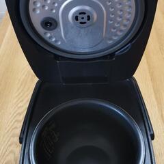 【最終処分価格！ 】【元値1万8千円】 アイリスオーヤマ 炊飯器　5.5合炊きの画像