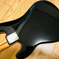 Squier by Fender Silver Series Precision Bassの画像