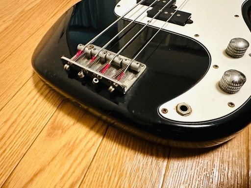 Squier by Fender Silver Series Precision Bass