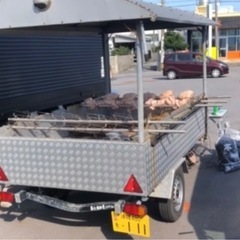 キッチンカー　チキン丸焼きの画像