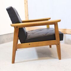 karimoku(カリモク家具)のWS11モデル 1人掛けソファです！北欧スタイル
