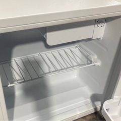 ヤマダセレクト45L冷蔵庫の画像