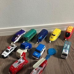 プラレール　トミカ　マクドナルド