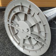遠赤電気ストーブの画像
