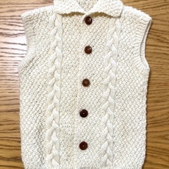 キッズ  ニットベスト  サイズ130位の画像