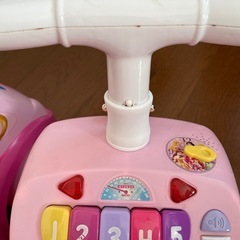 子供　乗る車　おもちゃの画像