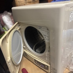MITSUBISHI製 電気衣類乾燥機の画像