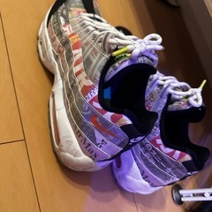 NIKE ナイキ AIR MAX 95 seの画像