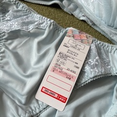 値下げ❣️Mサイズ　ブラ&ショーツセット　水色　ワイヤー無しの画像