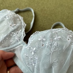 値下げ❣️Mサイズ　ブラ&ショーツセット　水色　ワイヤー無しの画像