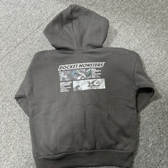 Right-on ポケモンパーカー　120センチ　の画像