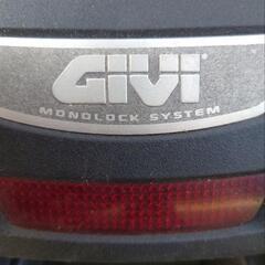 givi　ステイつきバイクリアボックス　の画像