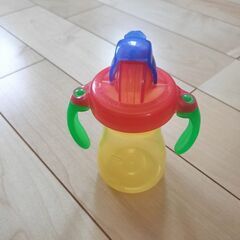ピジョン　プチストローボトル