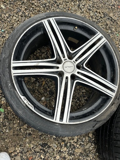 レクサスLS  WALD21インチ