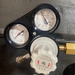 ガス切断機セット 両方満タン
の画像