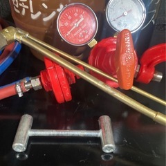 ガス切断機セット 両方満タン
の画像