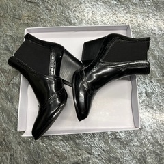 ショートブーツの画像