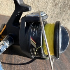シマノ リール 釣具　スピニング　 釣り道具 海釣りなどに　 の画像