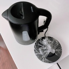 無料！冬に重宝！ 電気ポット 瞬間湯沸かし器
