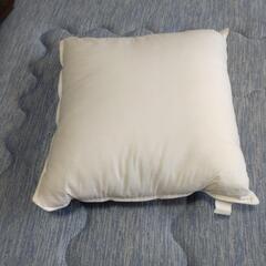 クッション　45cm