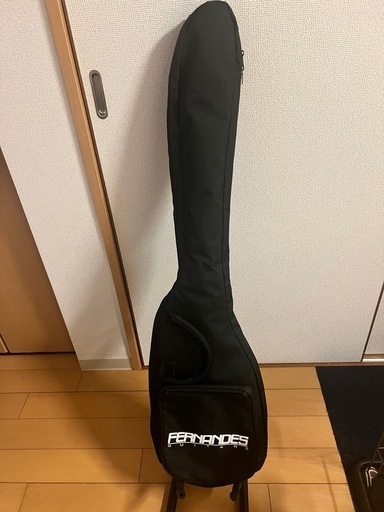 フェルナンデス4弦ベース黒