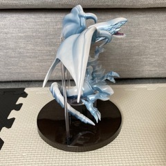 遊戯王　ブルーアイズ　フィギュアの画像