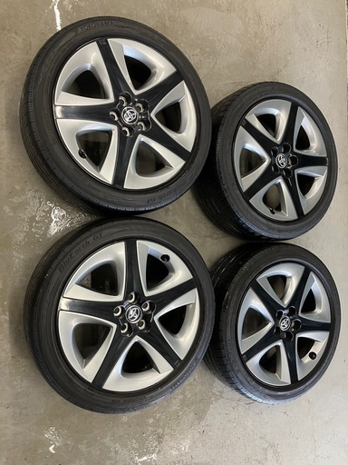 トヨタ　プリウス　ZVW 50 51 ツーリング　純正アルミ　後期