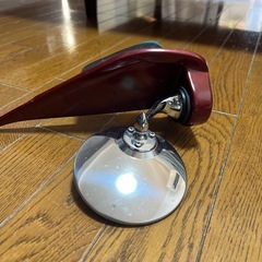 車のレトロミラーの画像