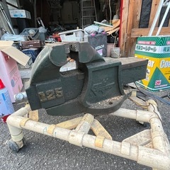 ゴールドジャガー　　万力の画像