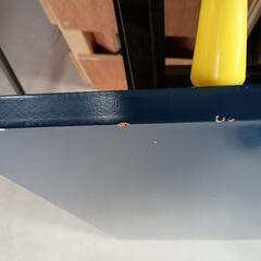 折りたたみテーブルの画像