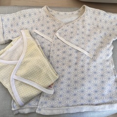 【無料】新生児服8点の画像