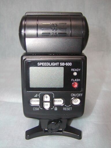中古　NIKON　D5000　