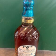J5350 ‎値下しました！Chivas Regal シーバスリーガル18年 ミズナラ カスク フィニッシュ 700ml瓶　43度　未開栓　【リユースのサカイ柏店】の画像