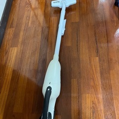 バッテリー付き　マキタ18V掃除機　CL180FD