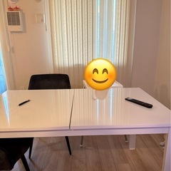白いダイニングテーブル　白い家具　延長できます
