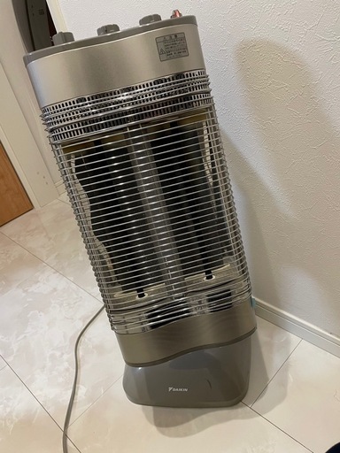 ダイキン遠赤外線ヒーター